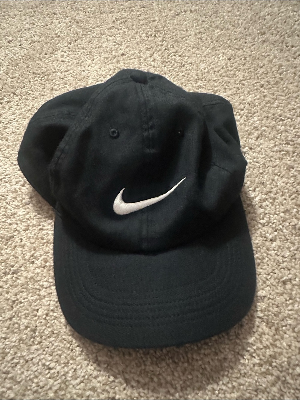 Nike Heritage86 Dri-FIT Black Cap with White Swoosh